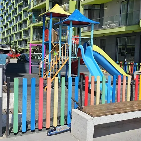 Appartement Alezi Promenada Prima Linie La Mare & Spa