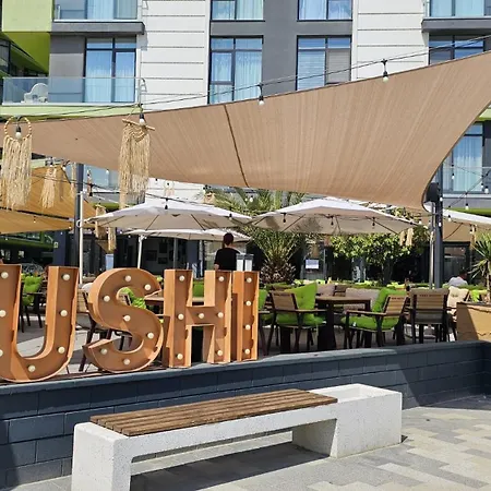 Alezi Promenada Prima Linie La Mare & Spa * Năvodari